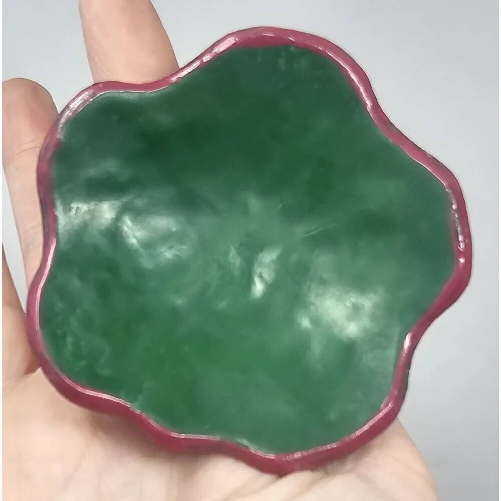 Hand Painted Lacquered Folk Art Olinalá Gourd Trinket Box Green Floral Mexico